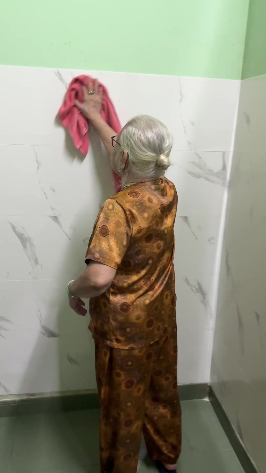 @Nguyễn Hồng Thủy