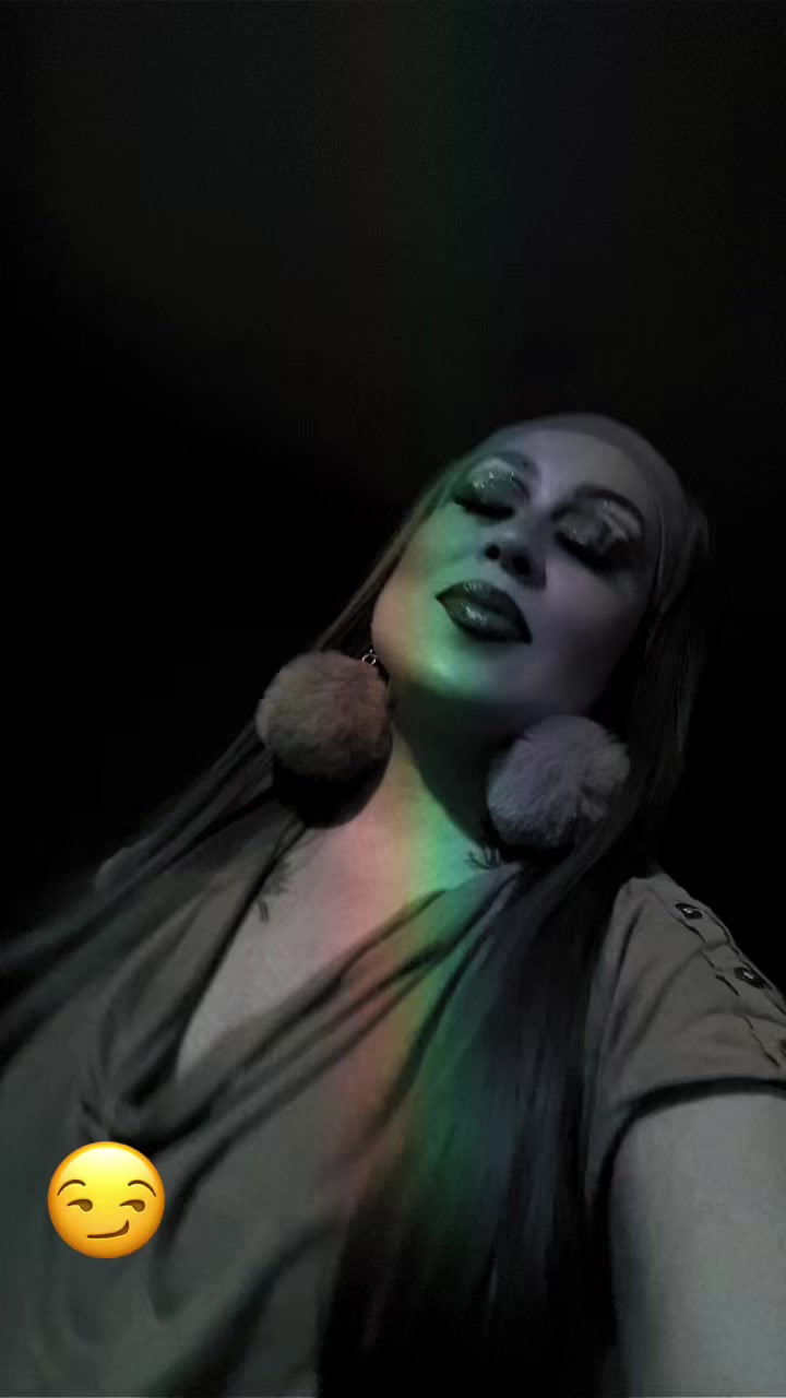 @Vivis_GutierrezMK🐣👽🖤