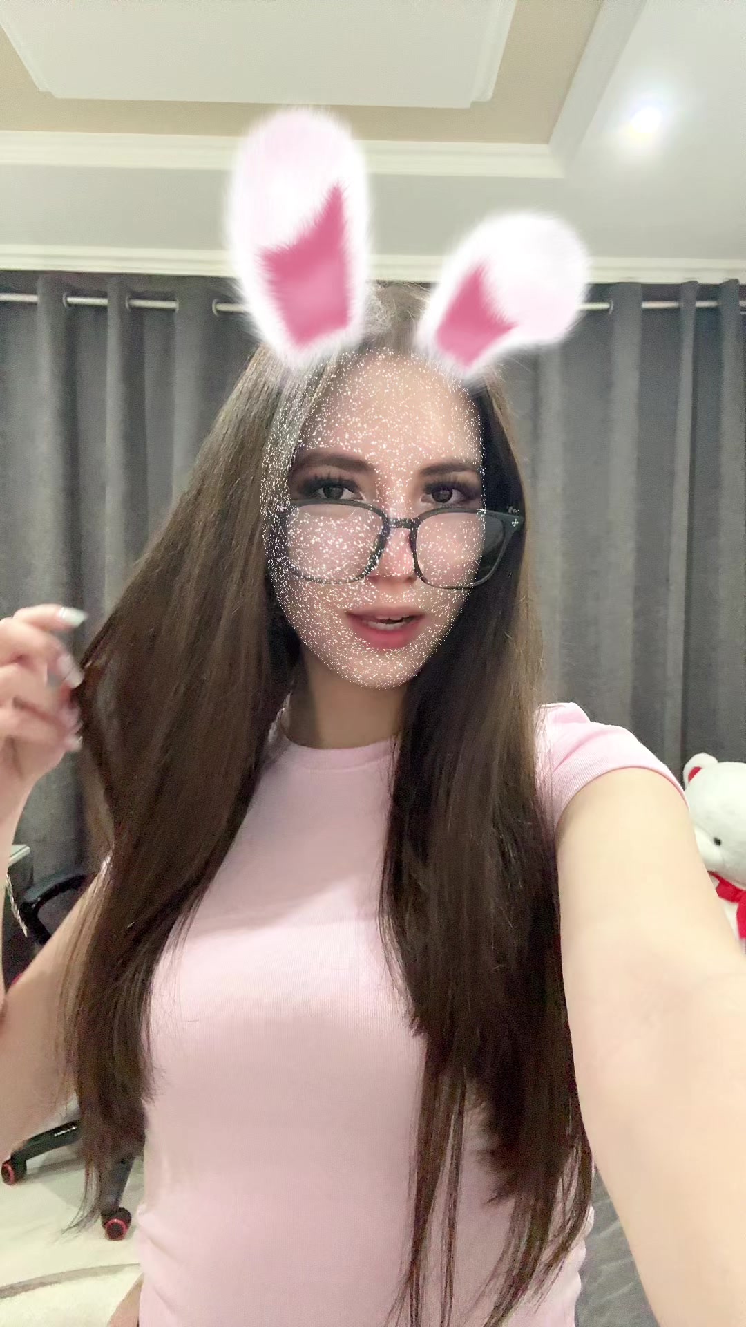 @🐝