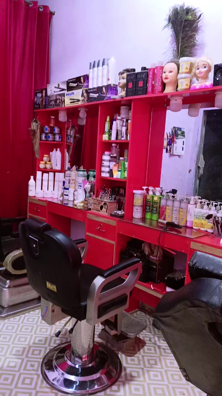 @Her's Beauty Parlour