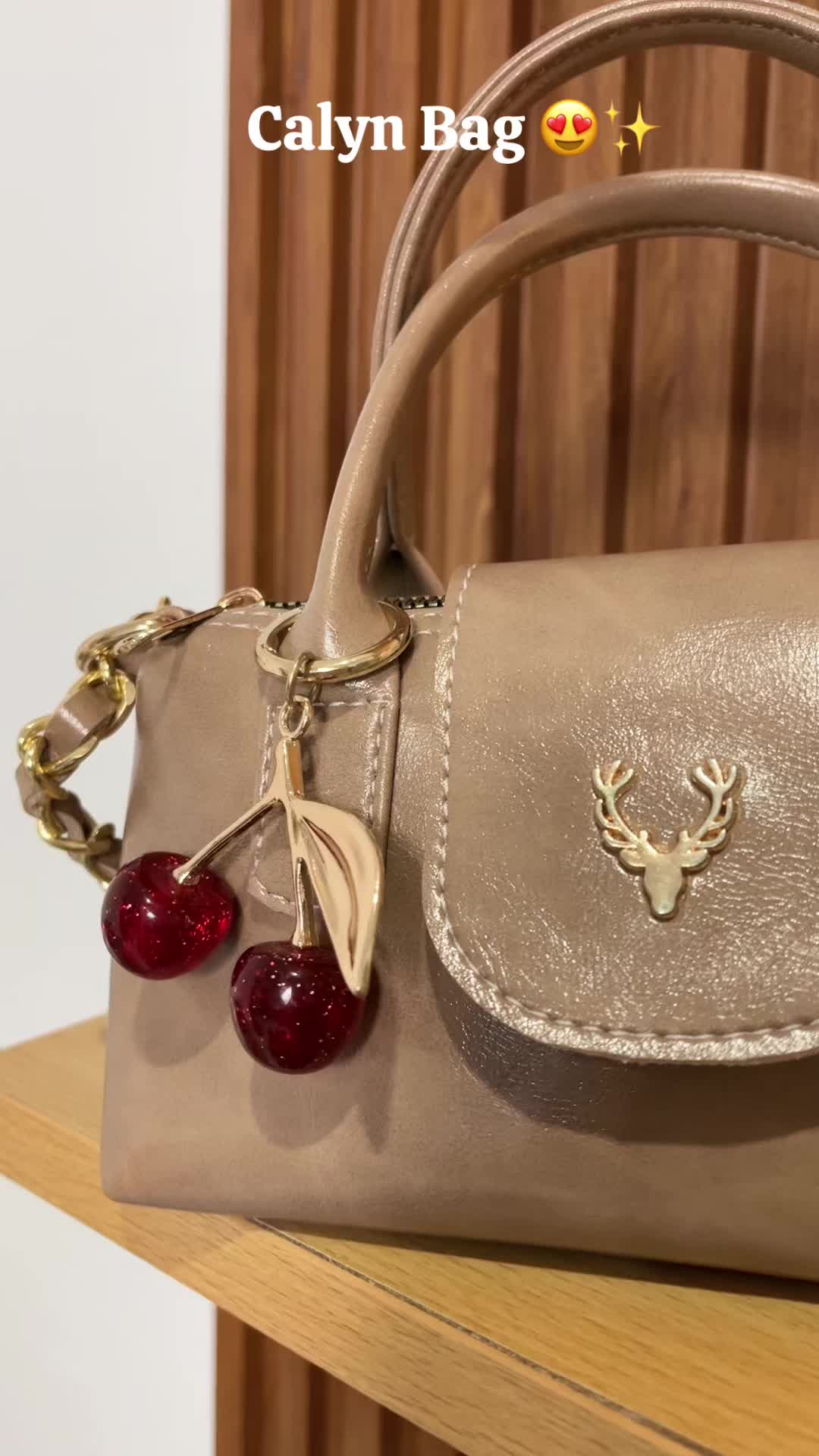 @ArmaVela Bags