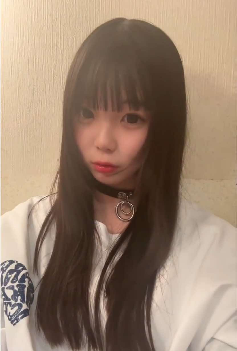 @朱莉奈(しゅりな)