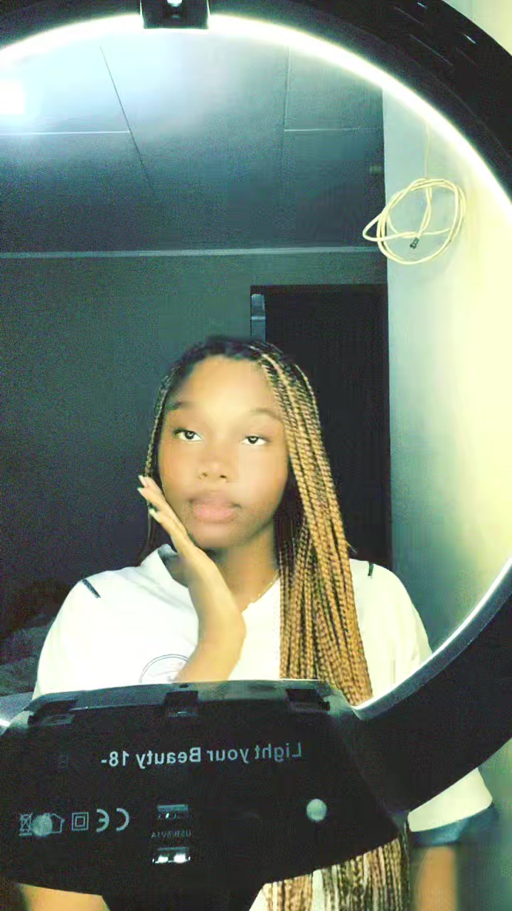 @HIKARI_VOGUE