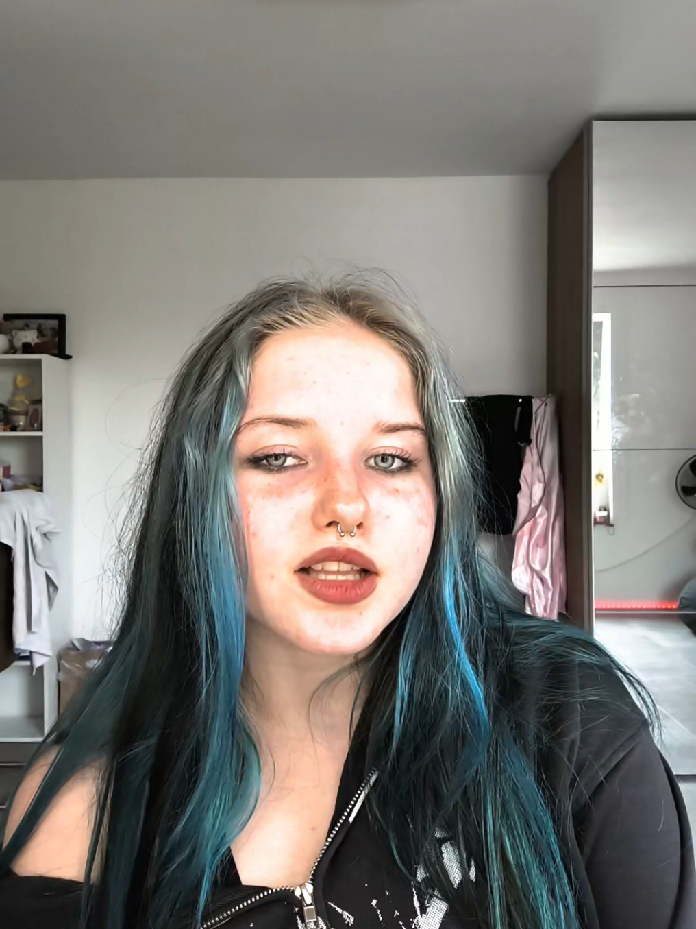 @Angelixx👽