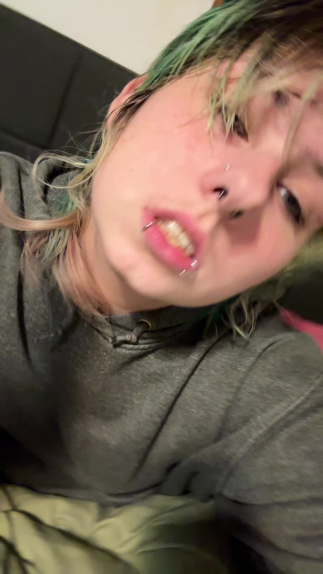 @&deg;‧ 𓆝 𓆟 𓆞 &middot;。