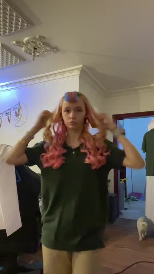 @pinkblondie30