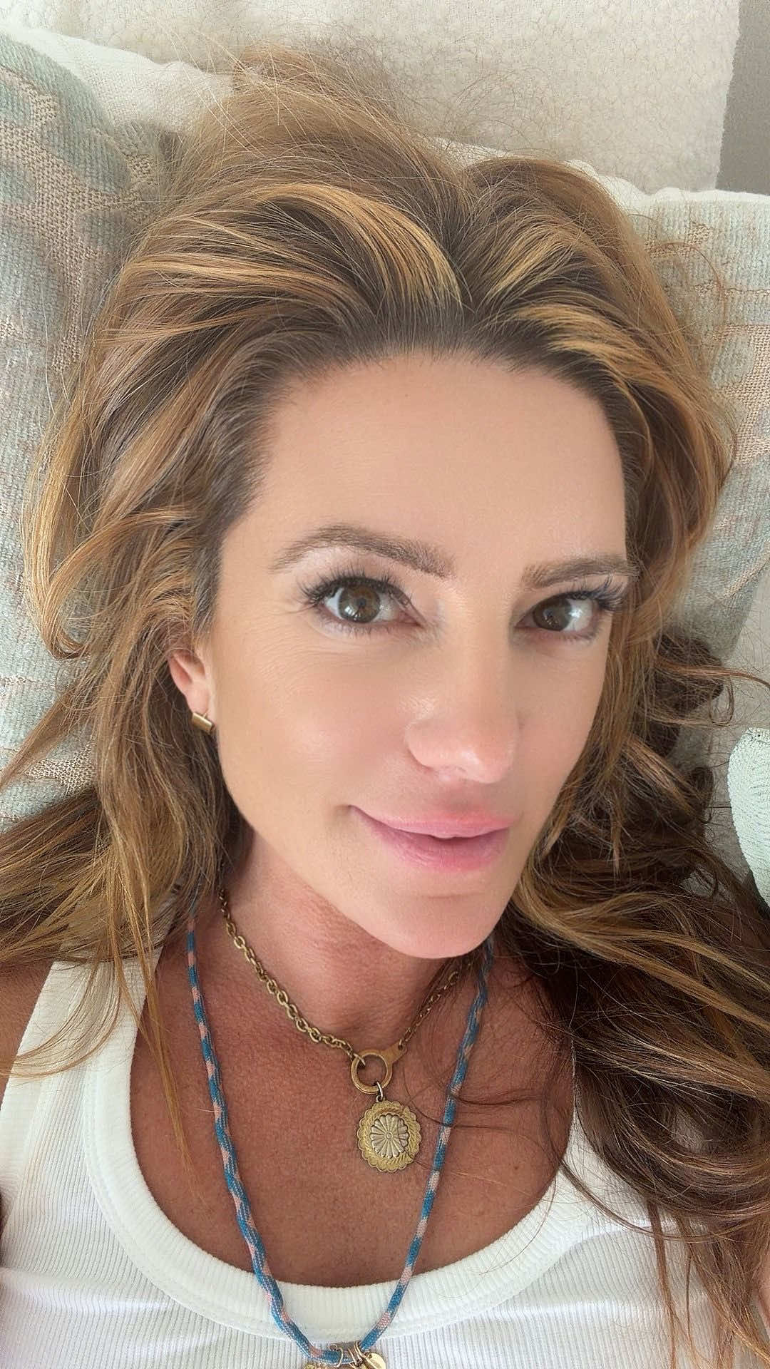 @ElizabethHopkins.com