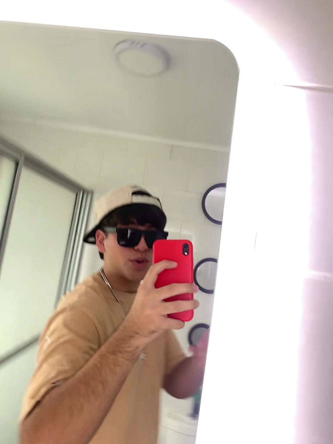 @👹