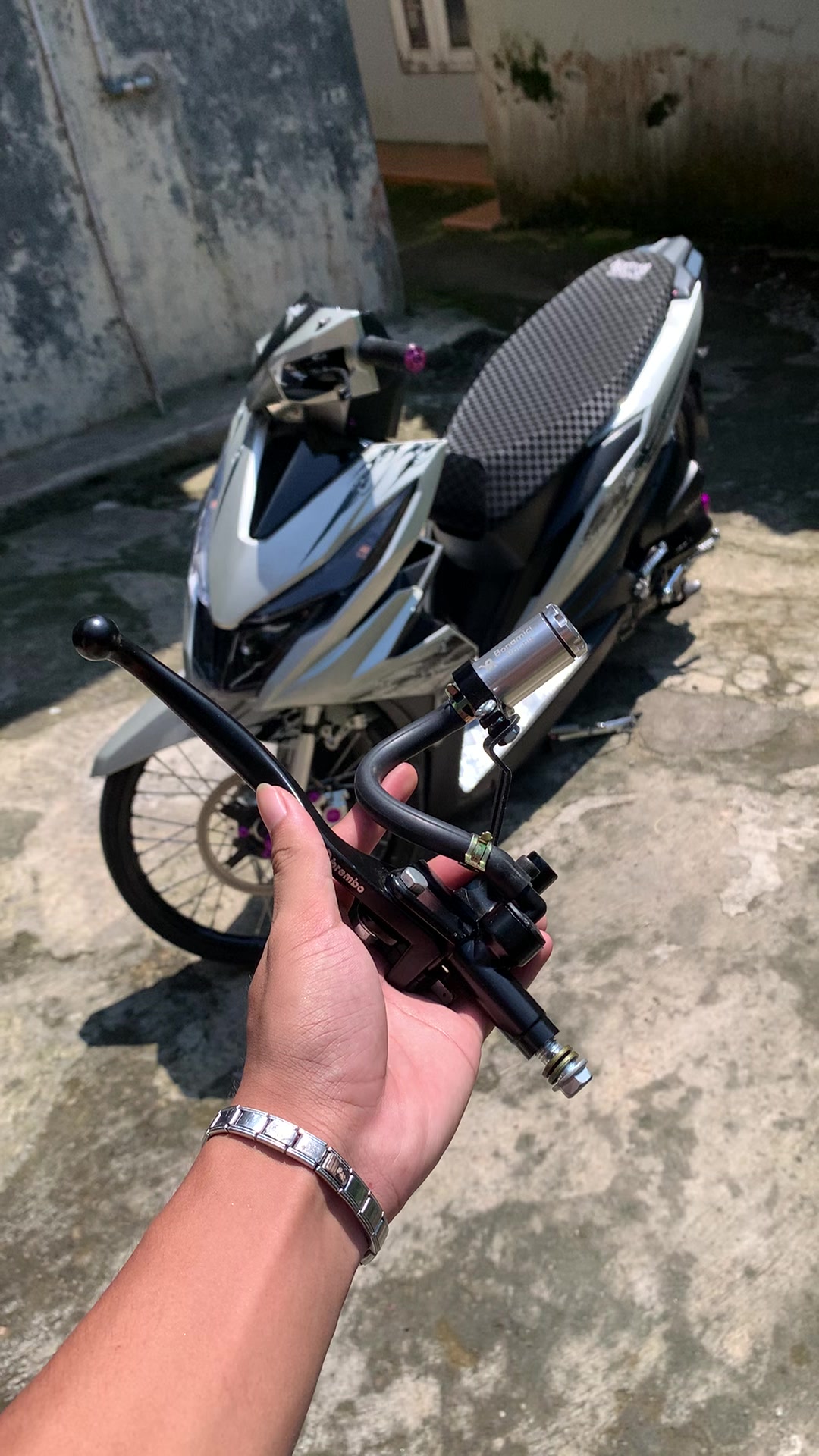 @Apawww💨