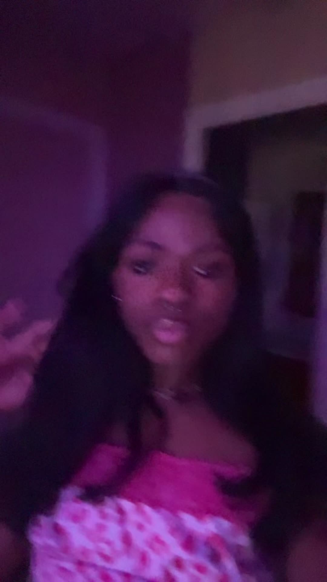 @xclusively_tare1l