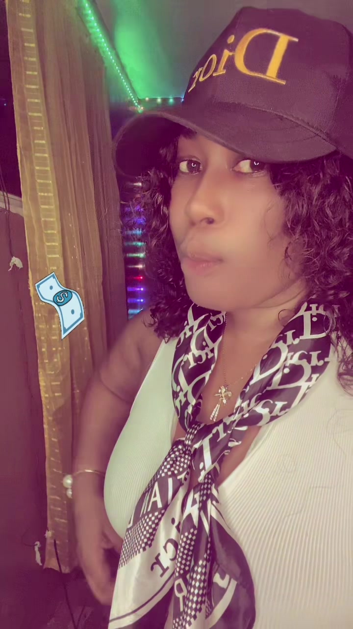 @Leicha💞lafolle de EL REY 💞