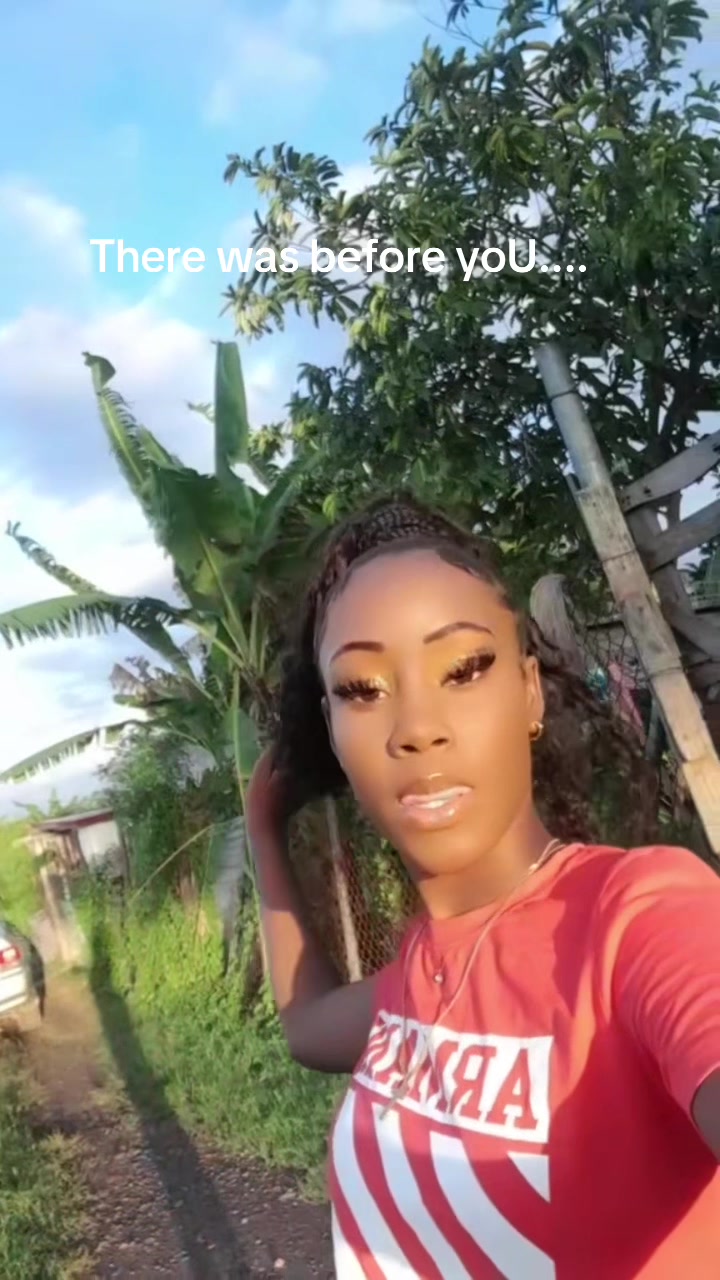 @Niya🥀