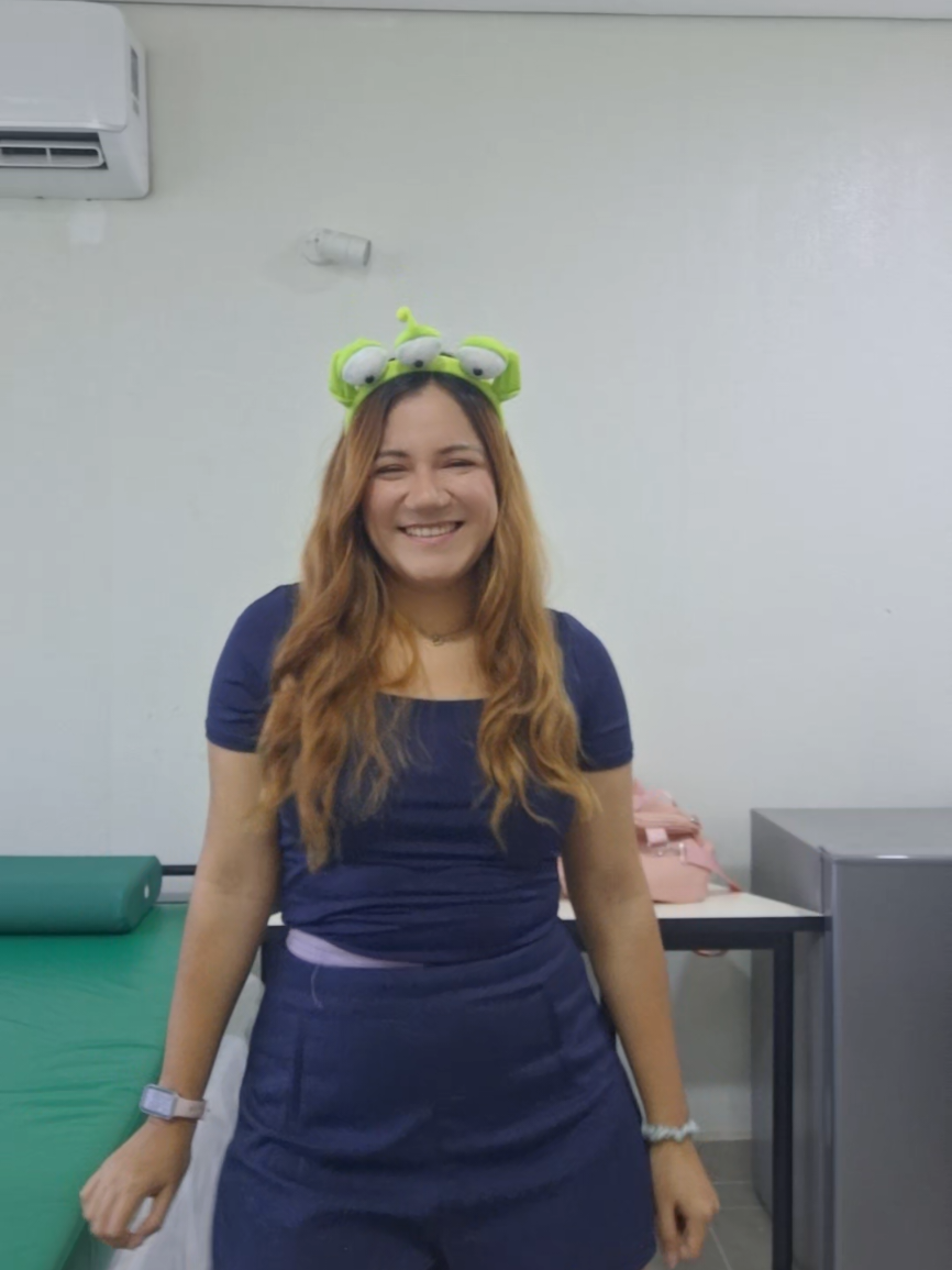 @Alejandra Gay Vlogs