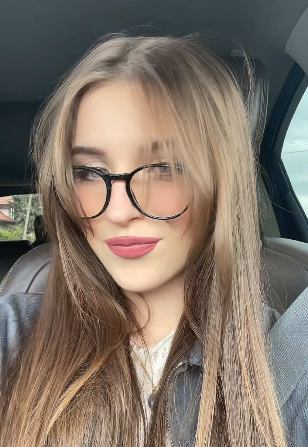@Roksana
