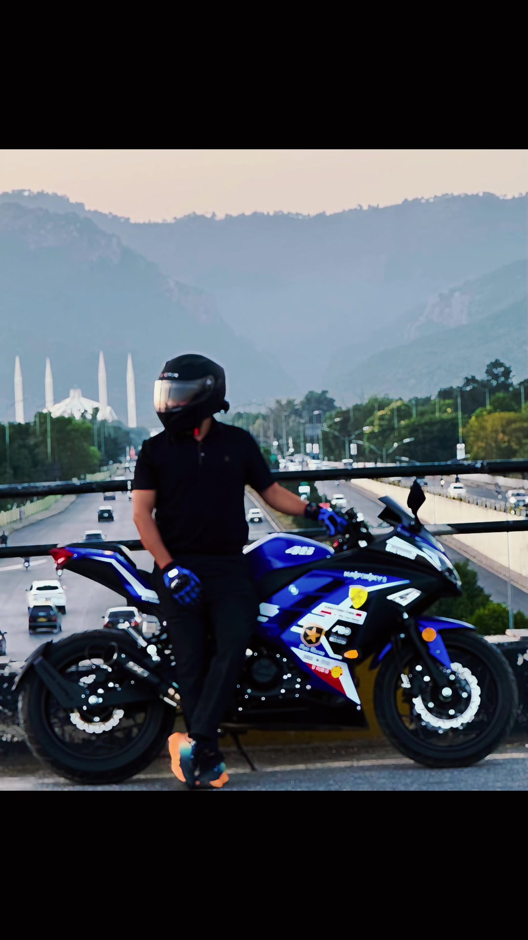 @Qamar Biker ๐