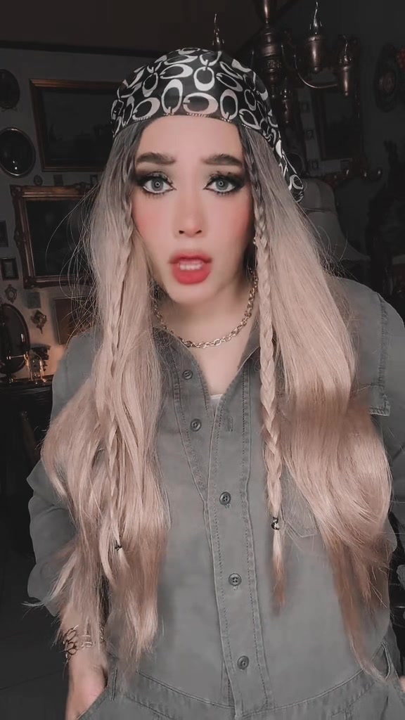 @Alejandra😎✌️
