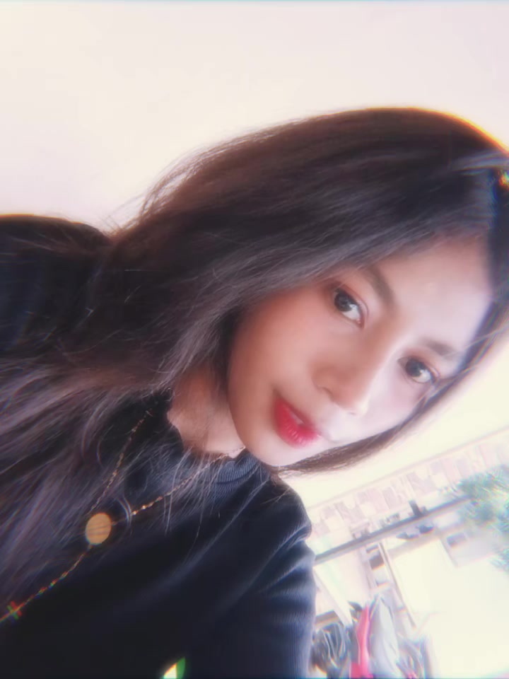 @🦋