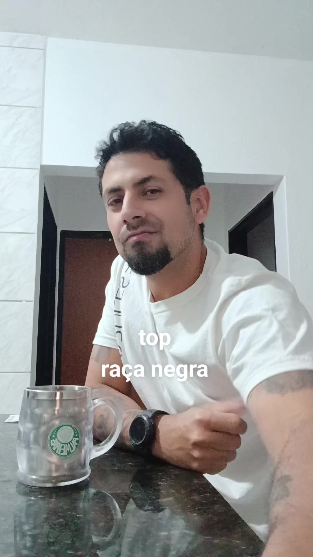 @Elias