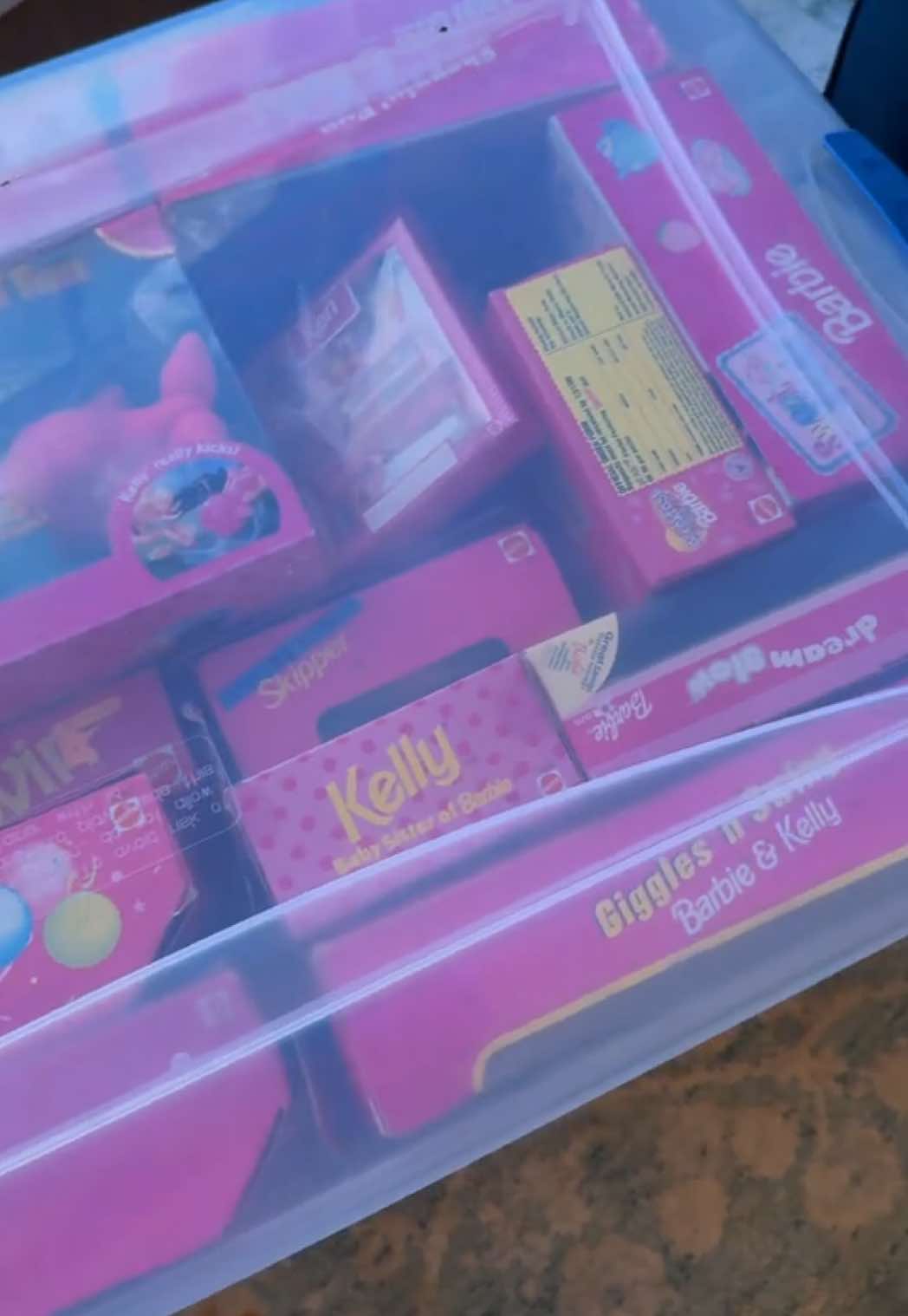 @Annie Collects