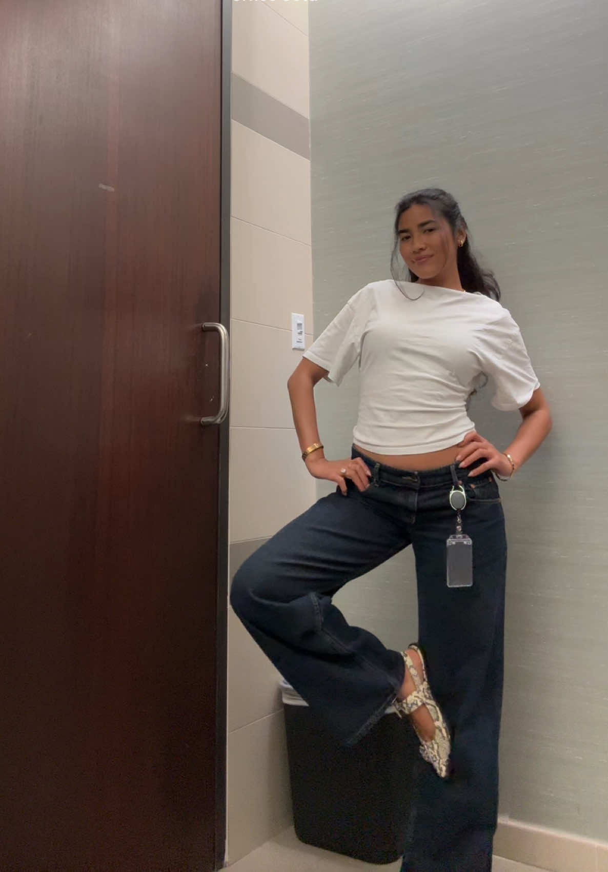 @adee