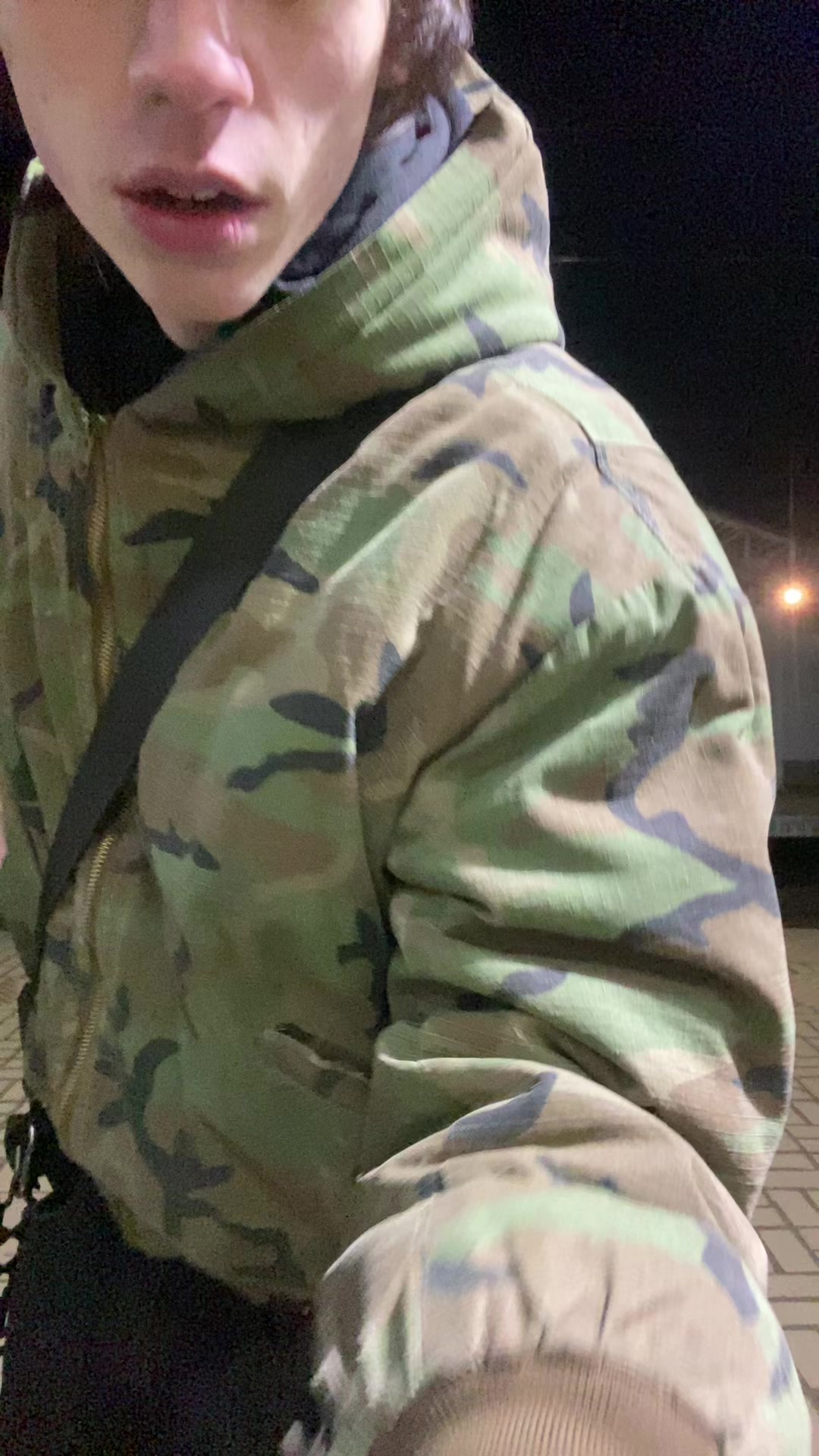 @uyazv1m