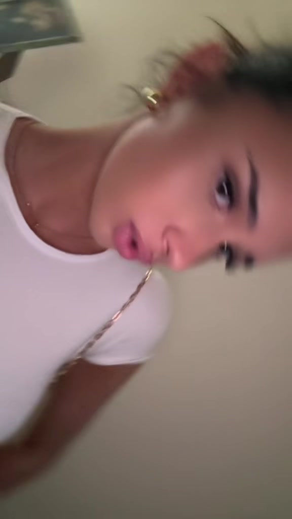 @🦌
