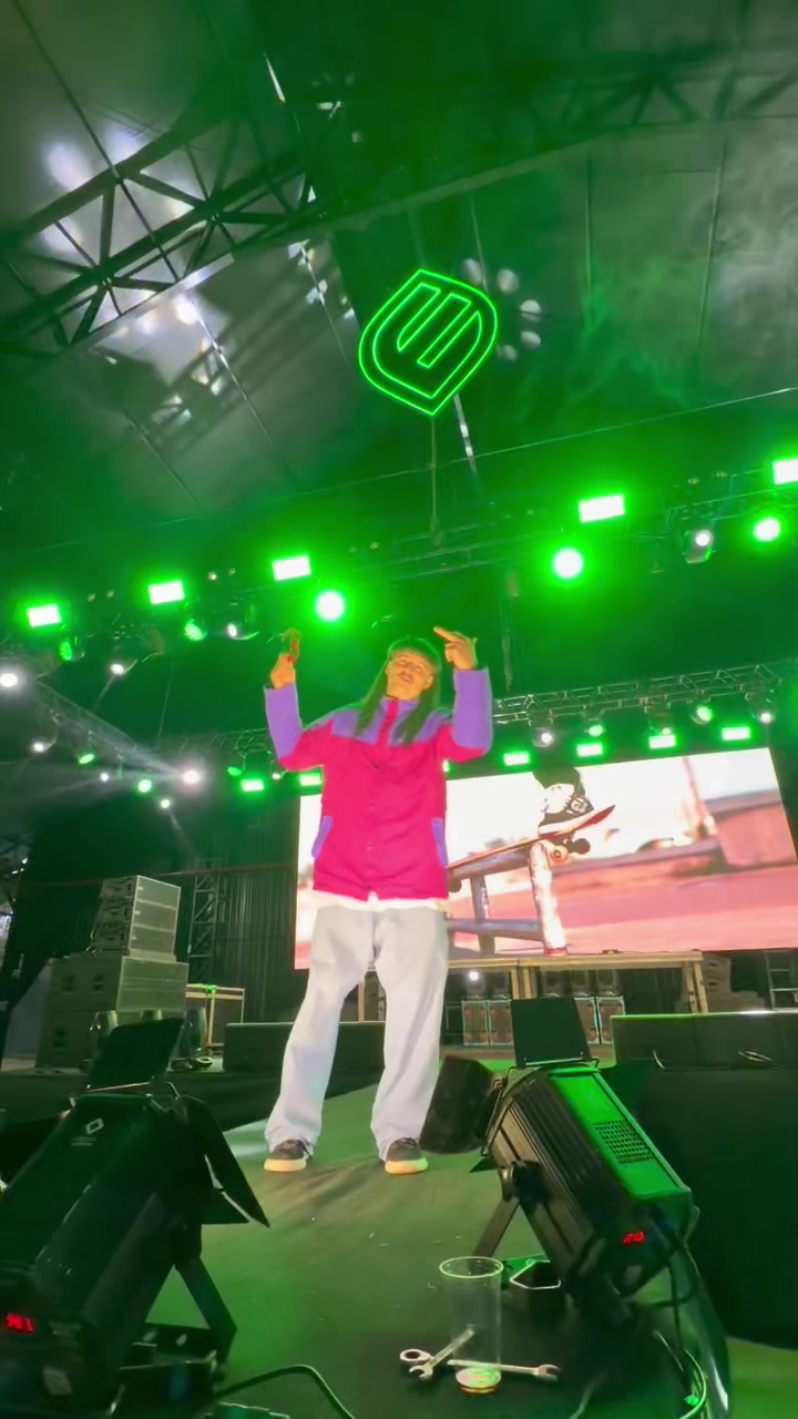 @Lucas | sósia Oliver Tree