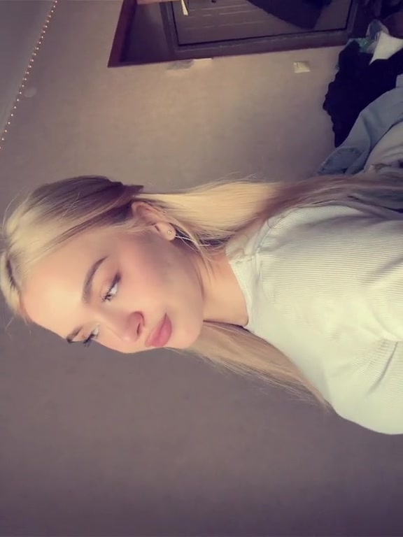 @𝒱𝒾𝑜𝓁𝑒𝓉𝒶