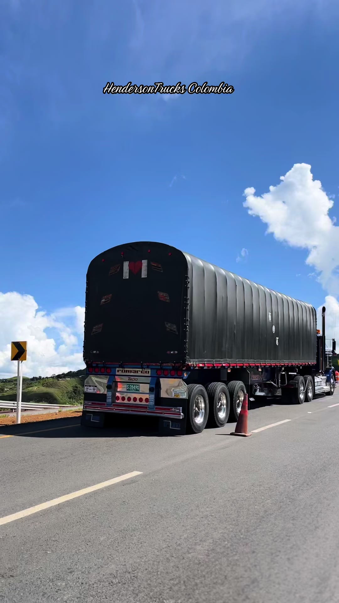 @HendersonTrucks Colombia 