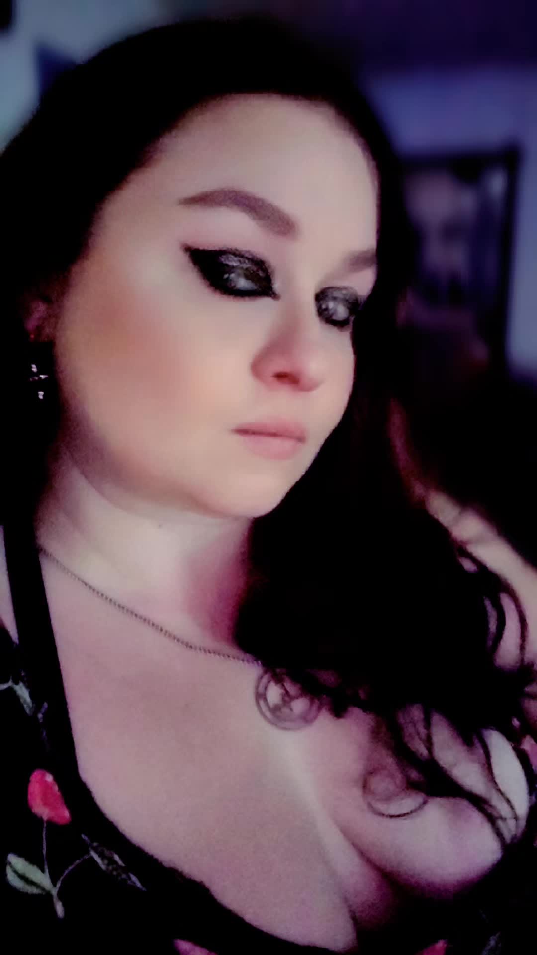 @hellfireprincessbrittbrat😈🥀