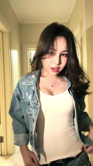 @minabj_