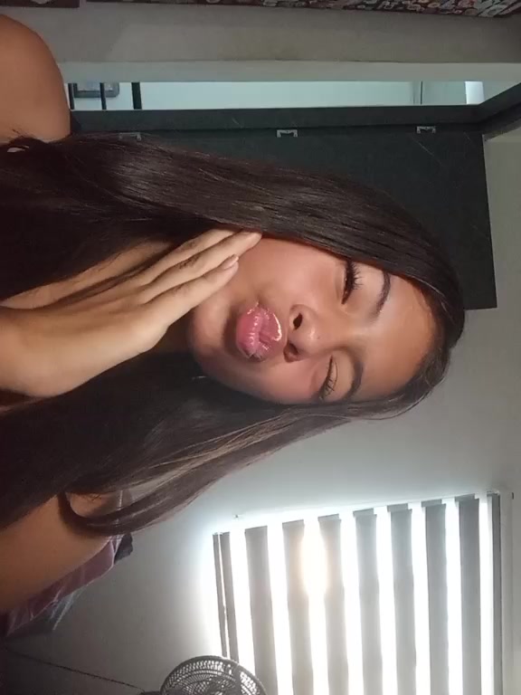 @𝓓𝓪𝓷𝓷𝓪🧸