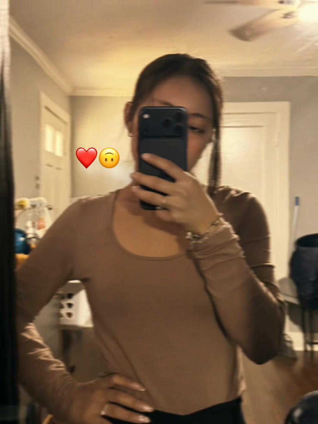 @mishellyhoana
