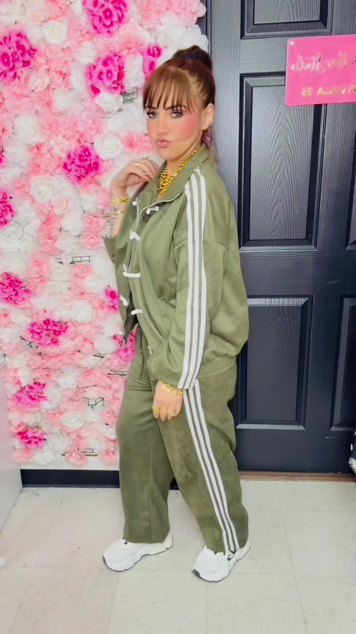 @Hot Pink Collares