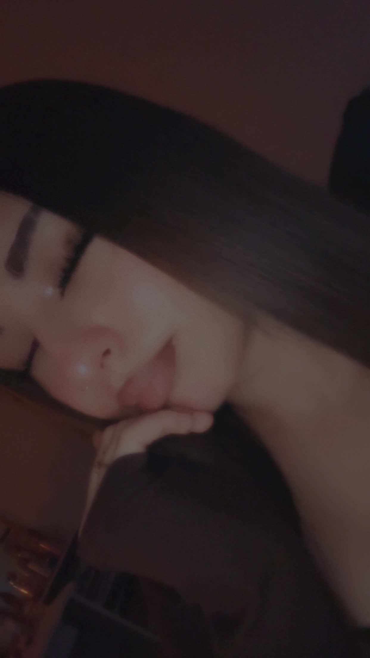 @⃟