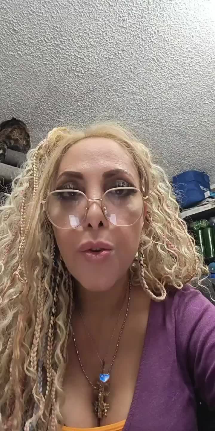 @MaryCarmen La G&uuml;era Oficial