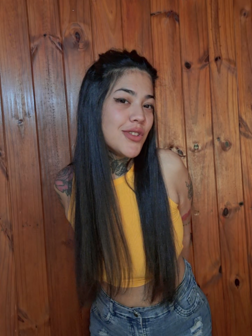 @Zarina🦋