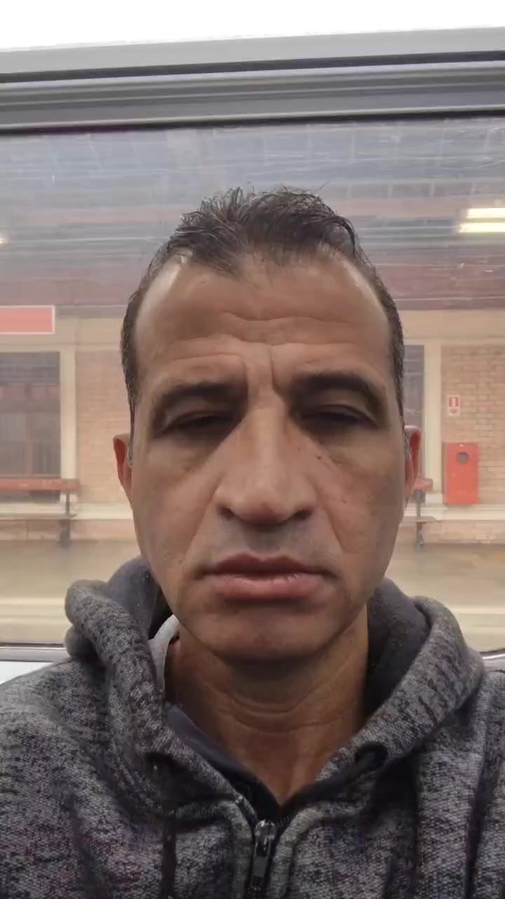 @Demi