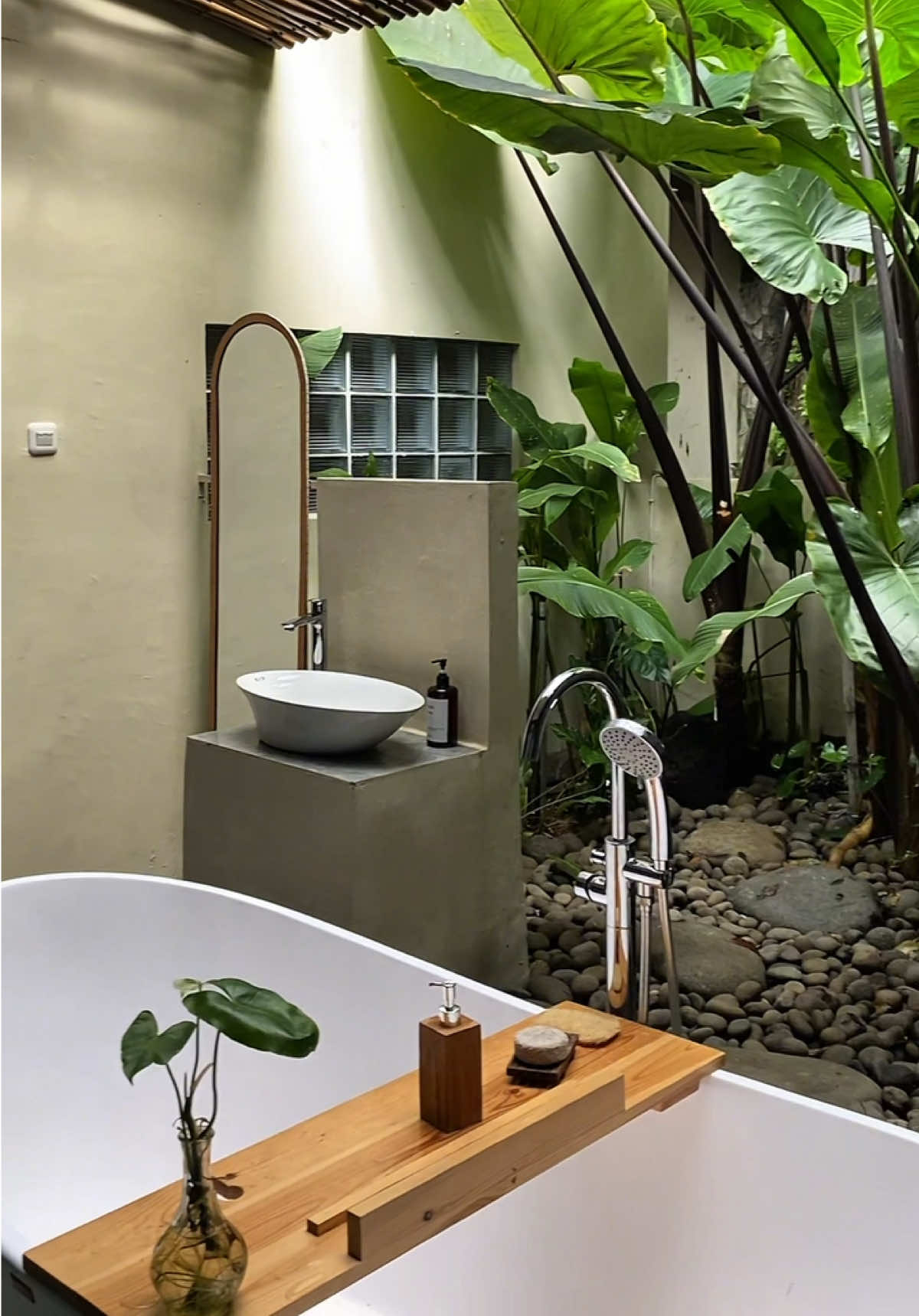 @Tiffany 🫒🧘🏻♀️🪷🧗🏻♀️