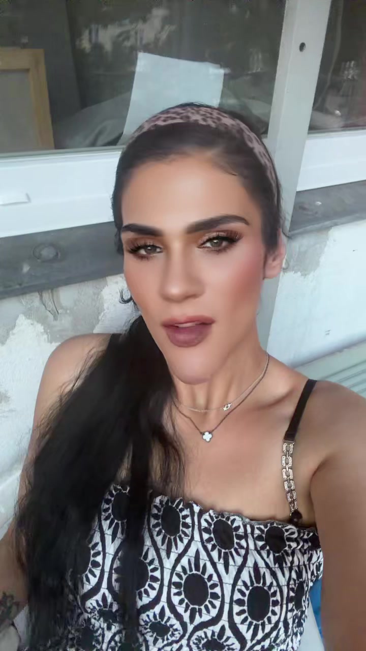 @Christiane ihr  bebi❤️