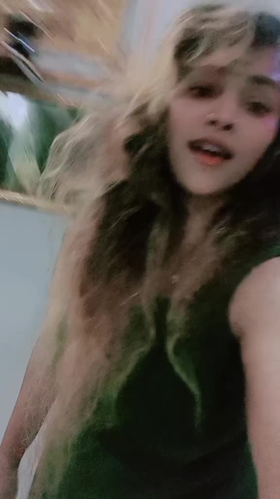 @🧿🦁𝖚𝖘𝖍𝖆👑𝕸𝖆𝖑𝖆𝖗🦁🧿