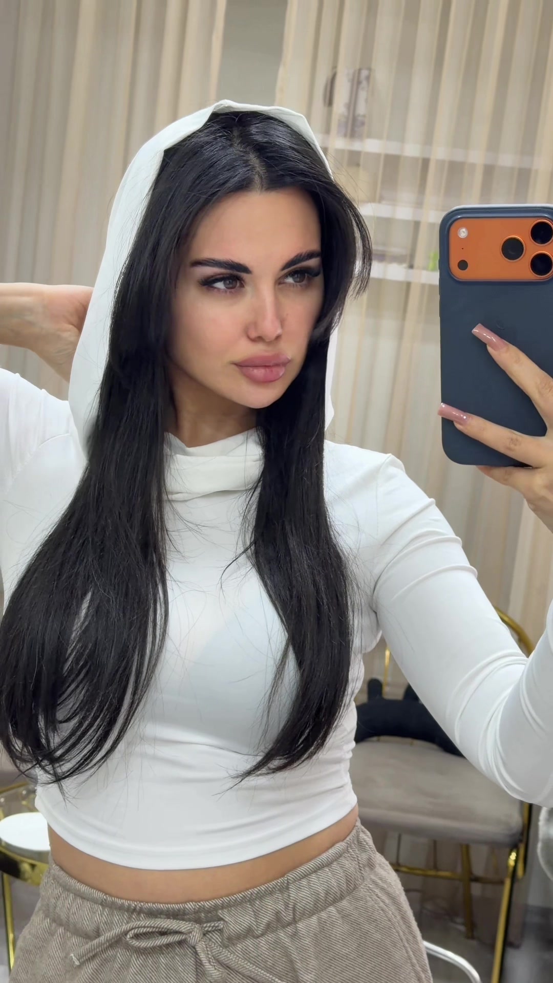 @Iza__Bell_