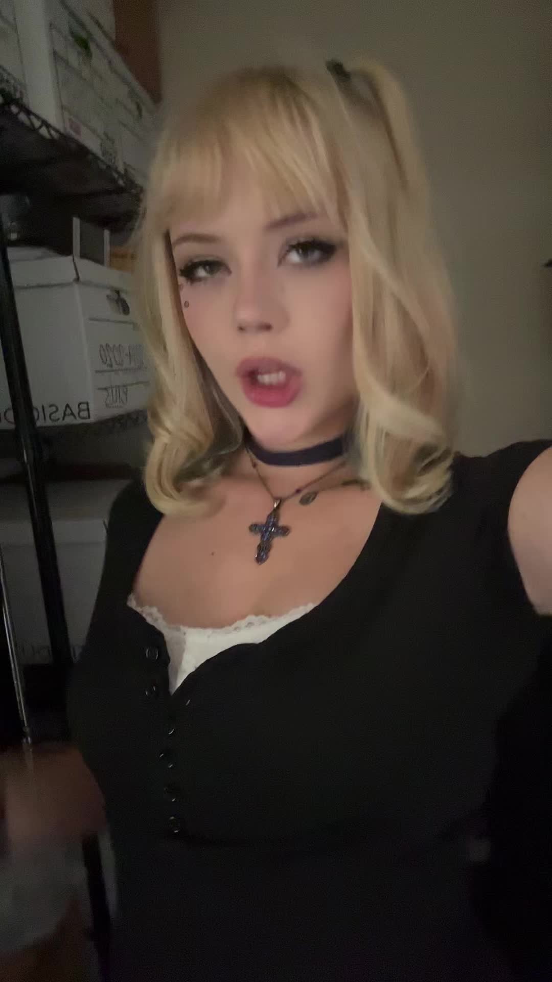 @✧・゚: *✧ emma rose ✧*:・゚✧