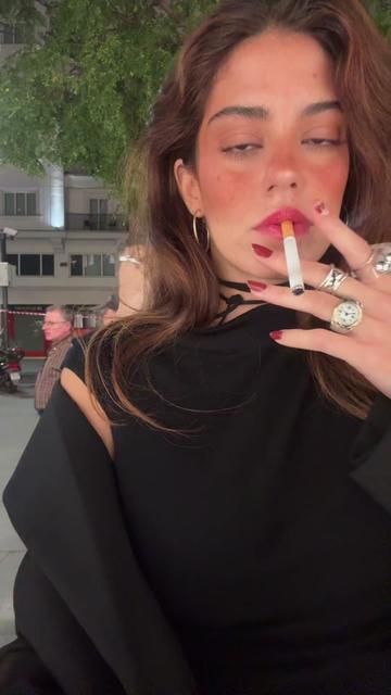 @Lara