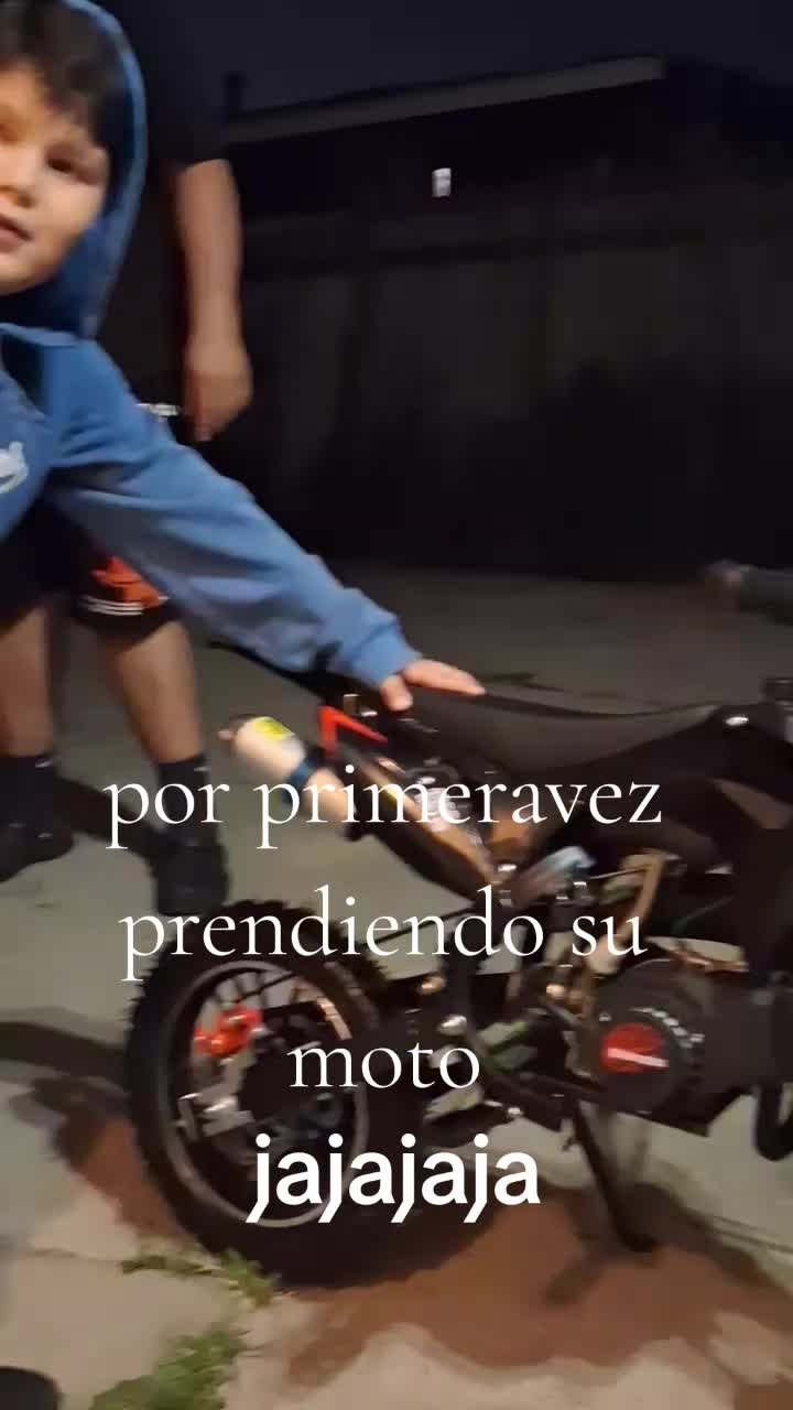 @Iyali Chikis Prado