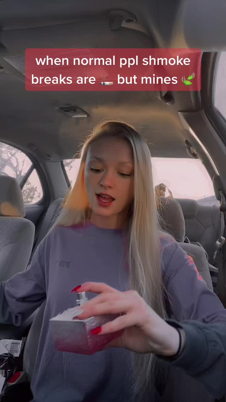 @shainakay🦋