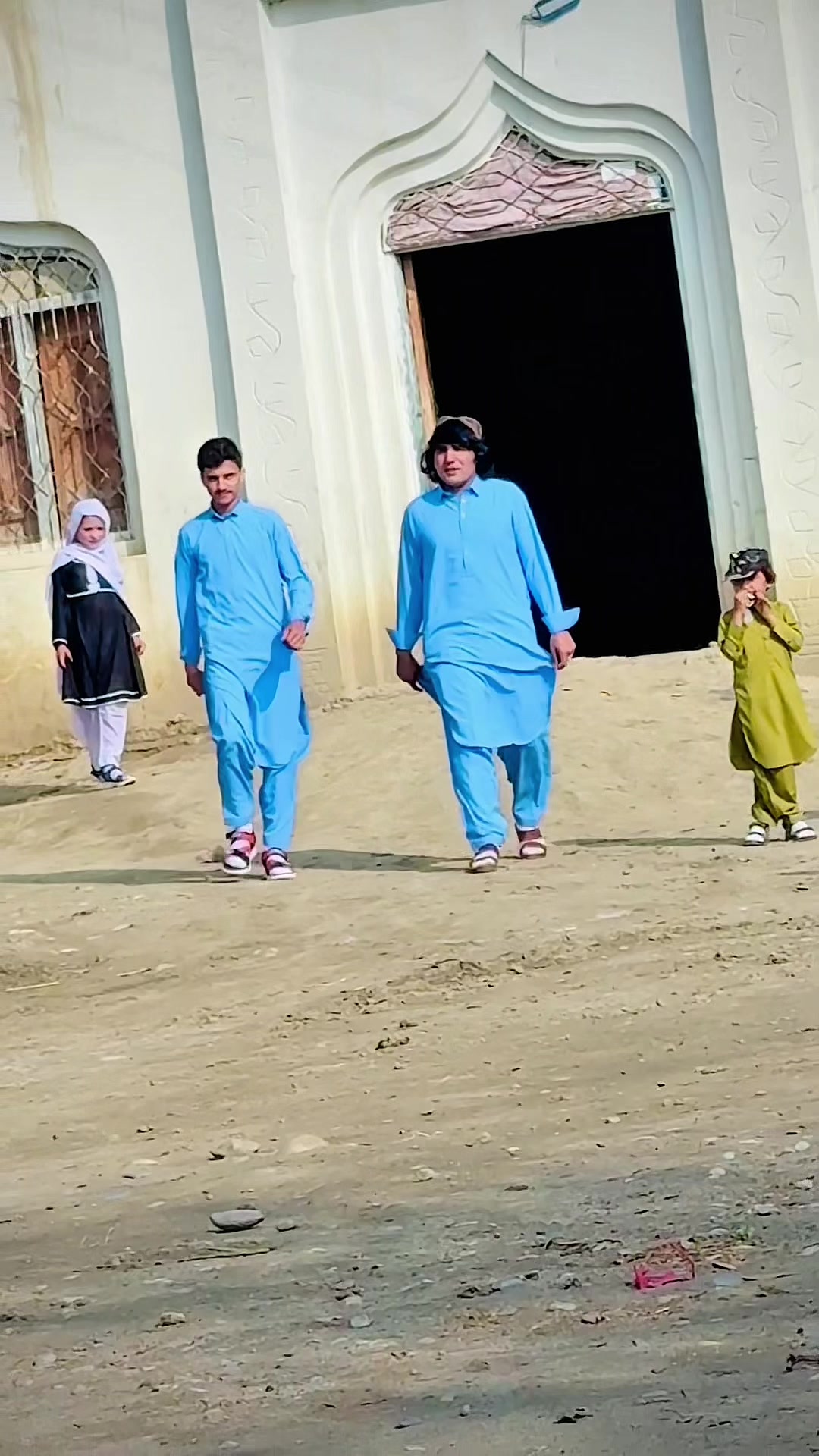 @KHAN LALA