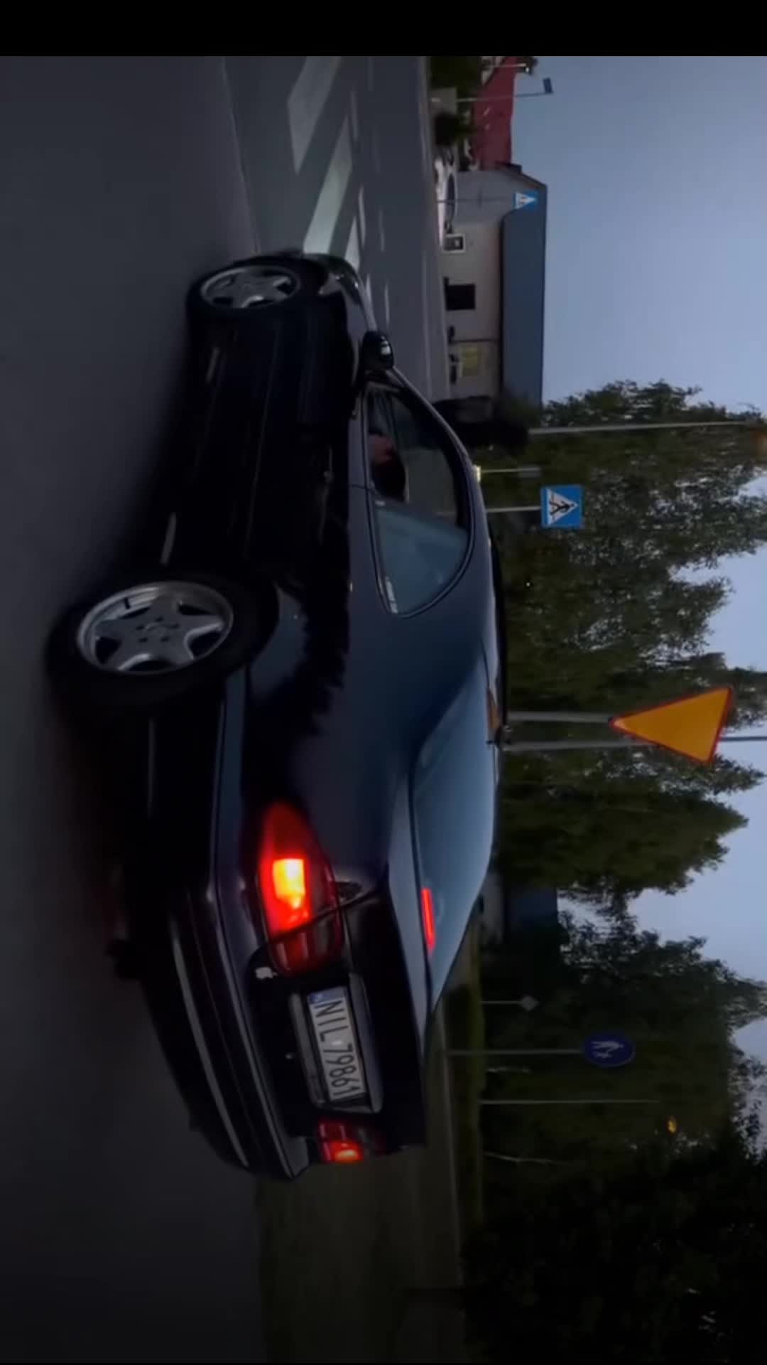 @Pawełek