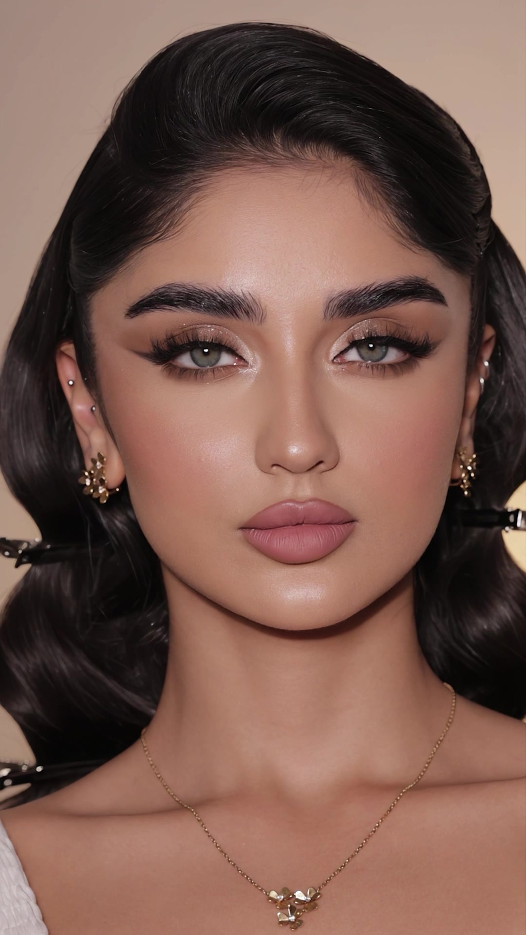 @Lolla Makeup Artist