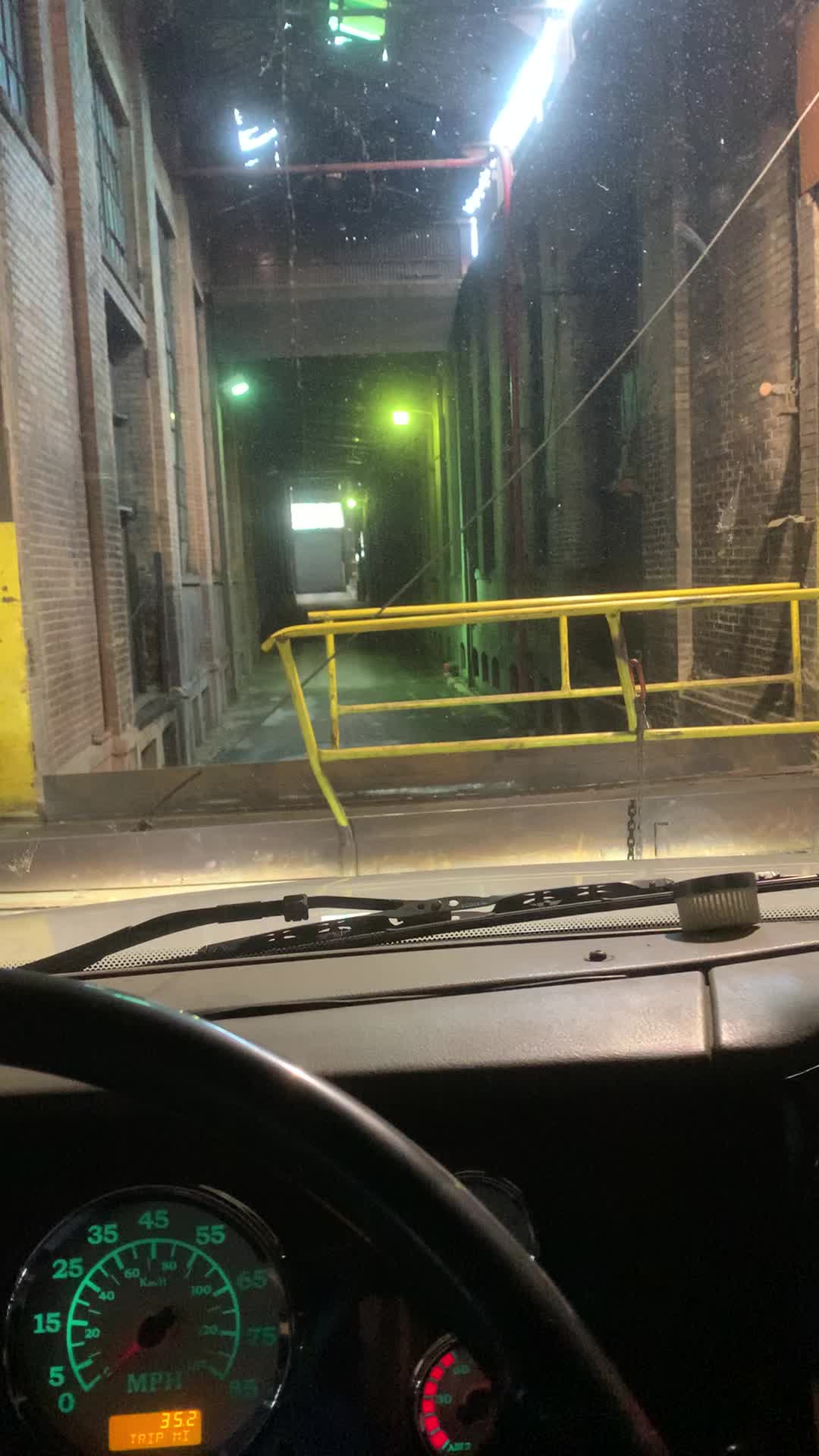 @Rj